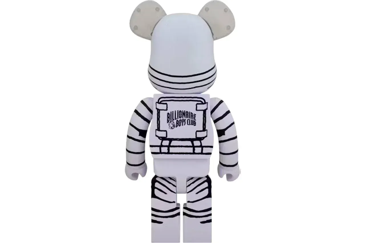 ФИГУРА BBC BLACK ASTRONAUT 70 СМ - 2