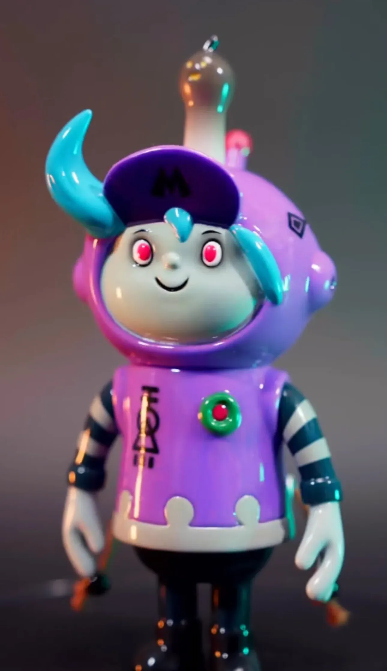 ФИГУРА DCON23 HOW2WORK HERO P-MAN SOFUBI PURPLE 18 СМ - 2