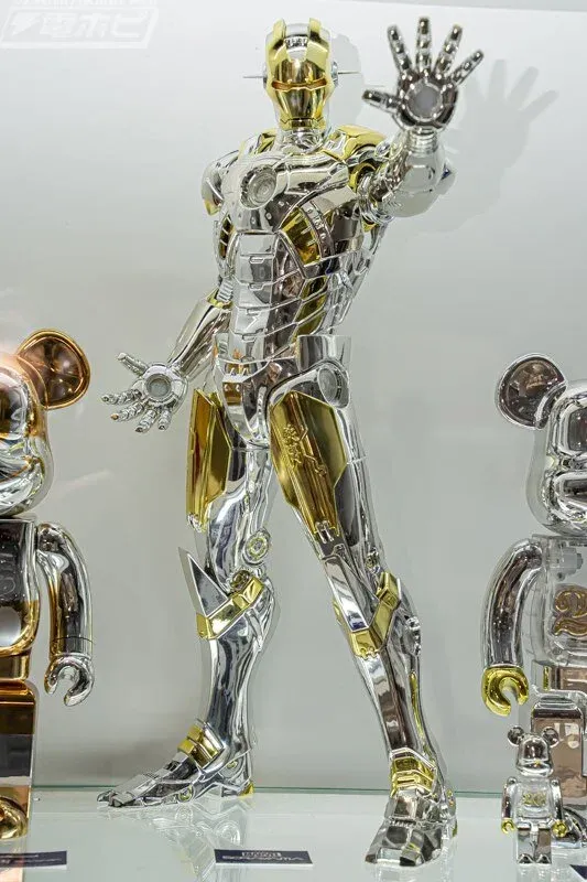 ФИГУРА MEDICOM TOY X HAJIME SORAYAMA X MARVEL IRON MAN METROPOLIS VER. 43 CM